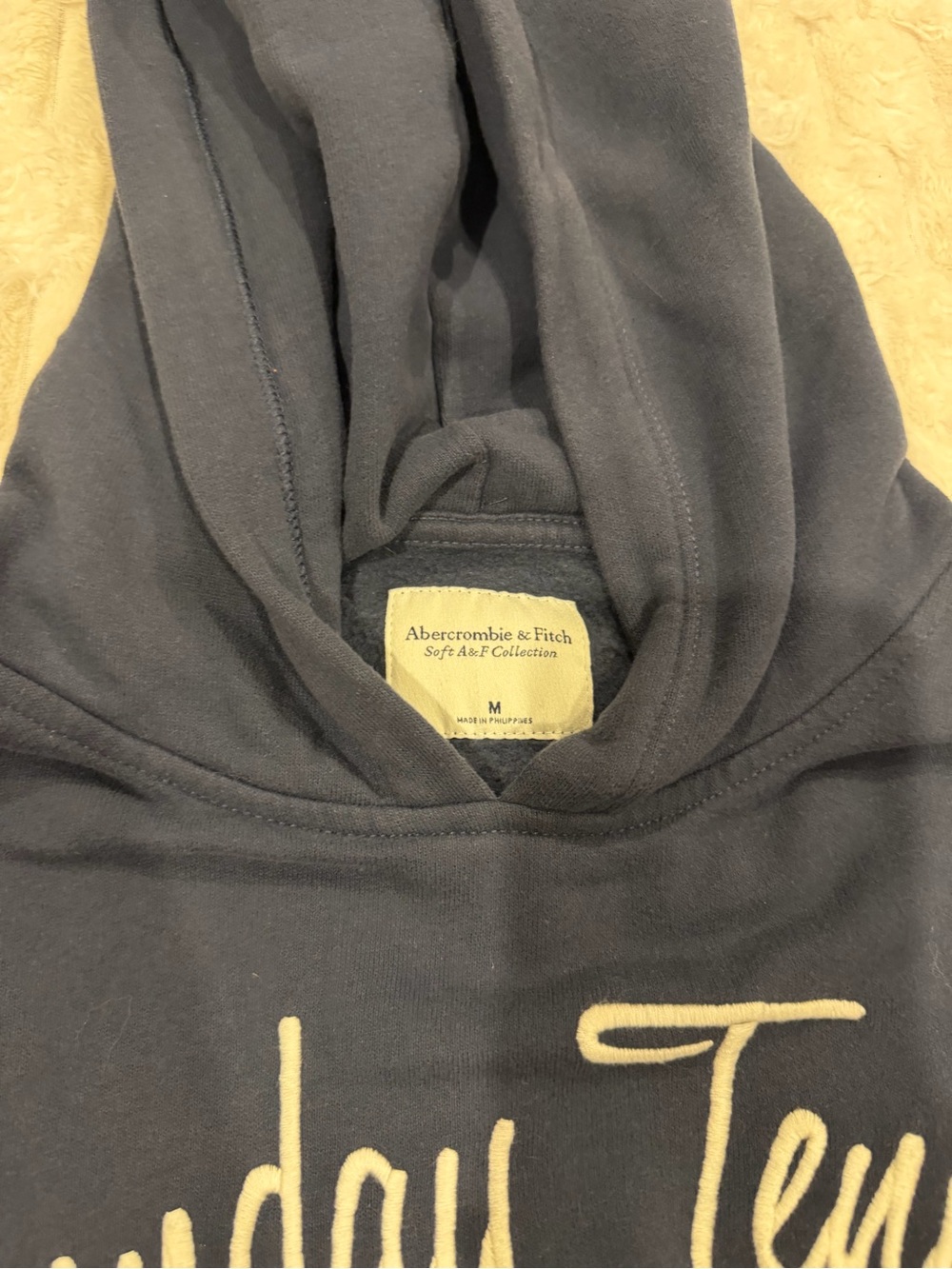 Men Sweater Subcategory Identification - Picture 2 of 3